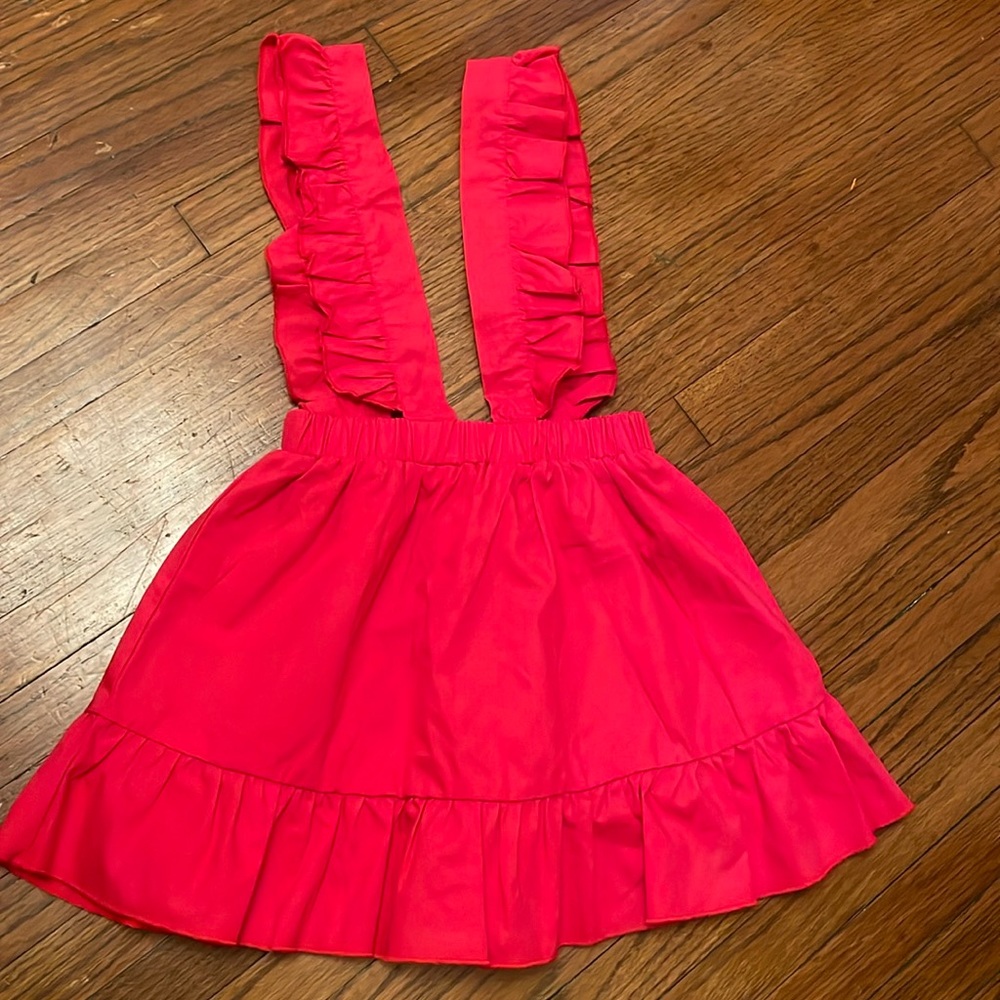 girls ruffles overall skirt size 3/4.  (bag 3/4)